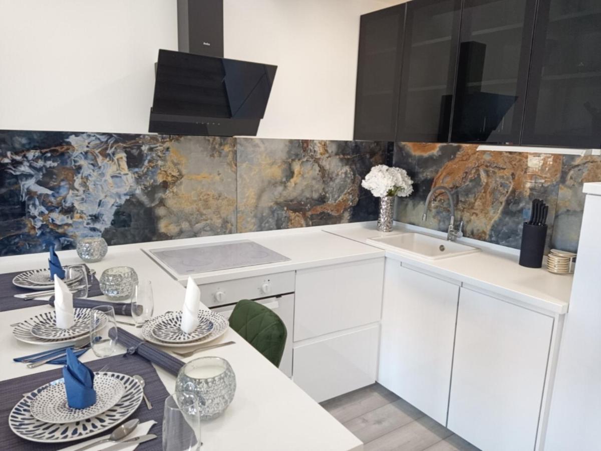 Apartman Lux Makarska Exterior photo