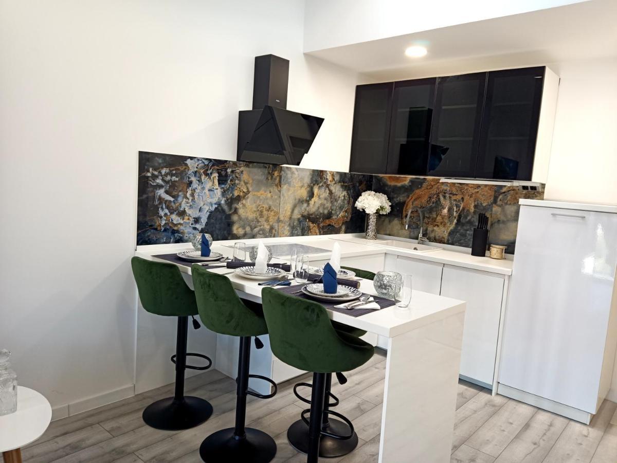 Apartman Lux Makarska Exterior photo