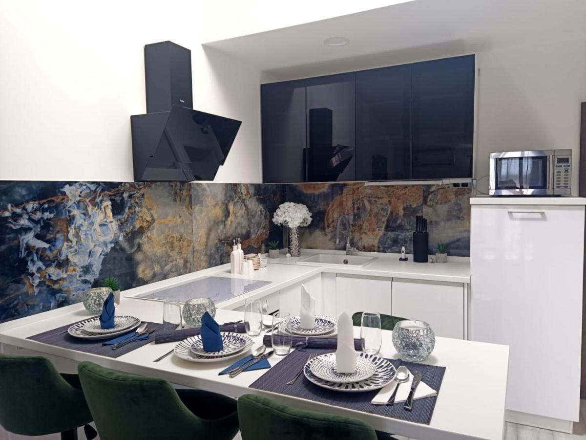Apartman Lux Makarska Exterior photo
