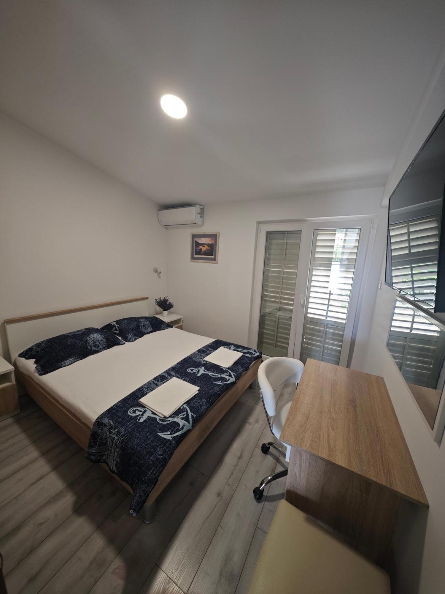 Apartman Lux Makarska Exterior photo